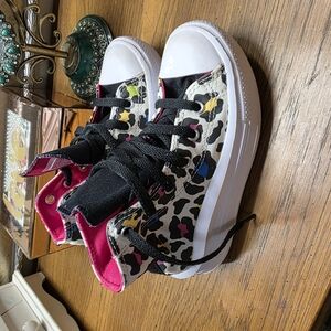 Converse Stylish Kids High-Top Sneakers - Leopard Print